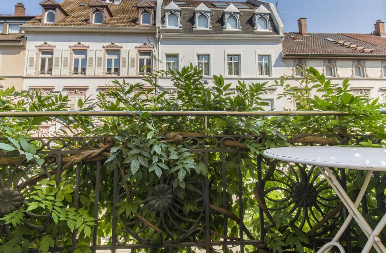 Apartments Im Cafe Einstein Freiburg im Breisgau Eksteriør billede
